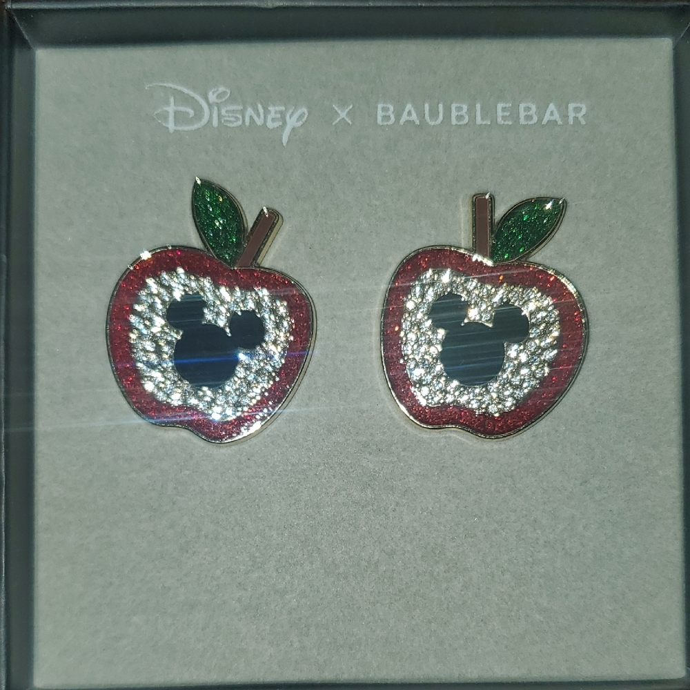 Disney Apple Earrings, perfect for teachers gift!